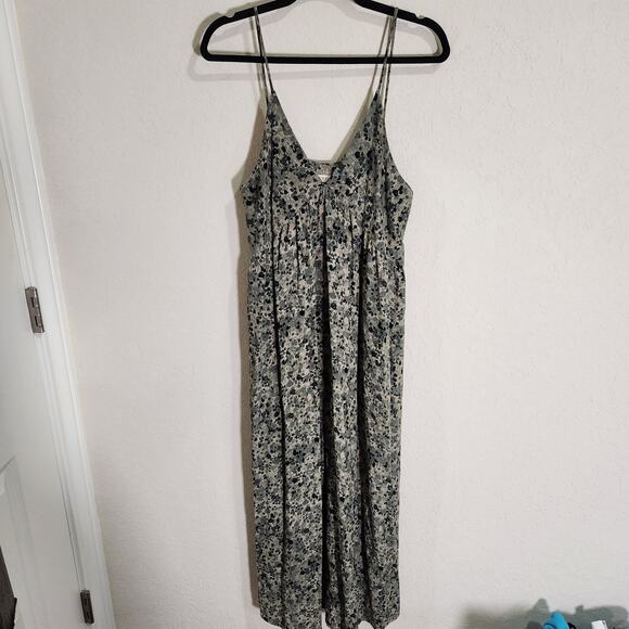 Sozy Isabelle Chic and Flowy Maxi Dress with Straps and Side Slits Size L - Picture 3 of 7